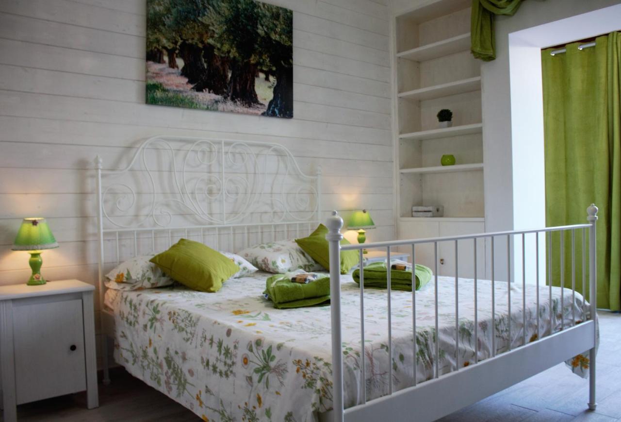 Il Profumo Della Natura B&B Oriolo Romano Екстериор снимка